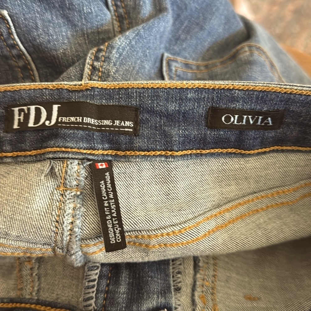 FDJ Olivia Pencil Ankle Jeans Size 28 - Picture 9 of 9